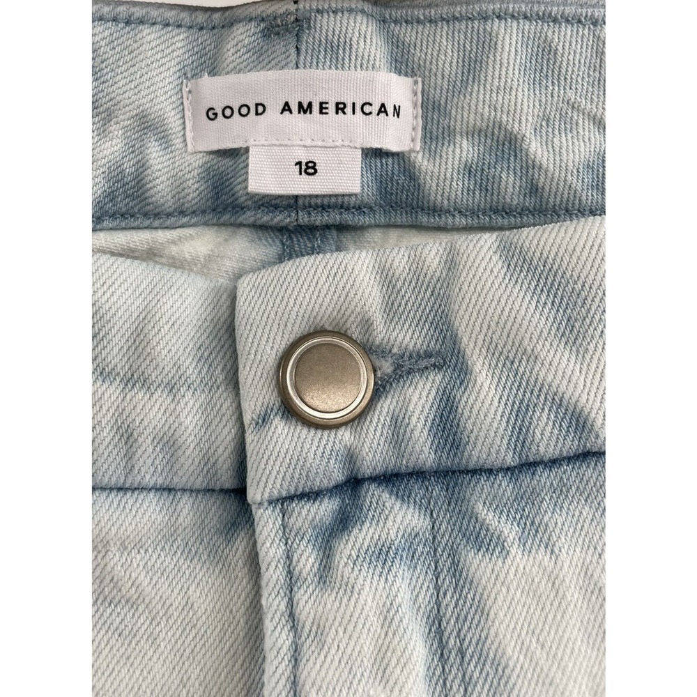 Good American Good Classic Side Slit Hi Rise Light Wash Jeans Size 18 $169 - Picture 7 of 11